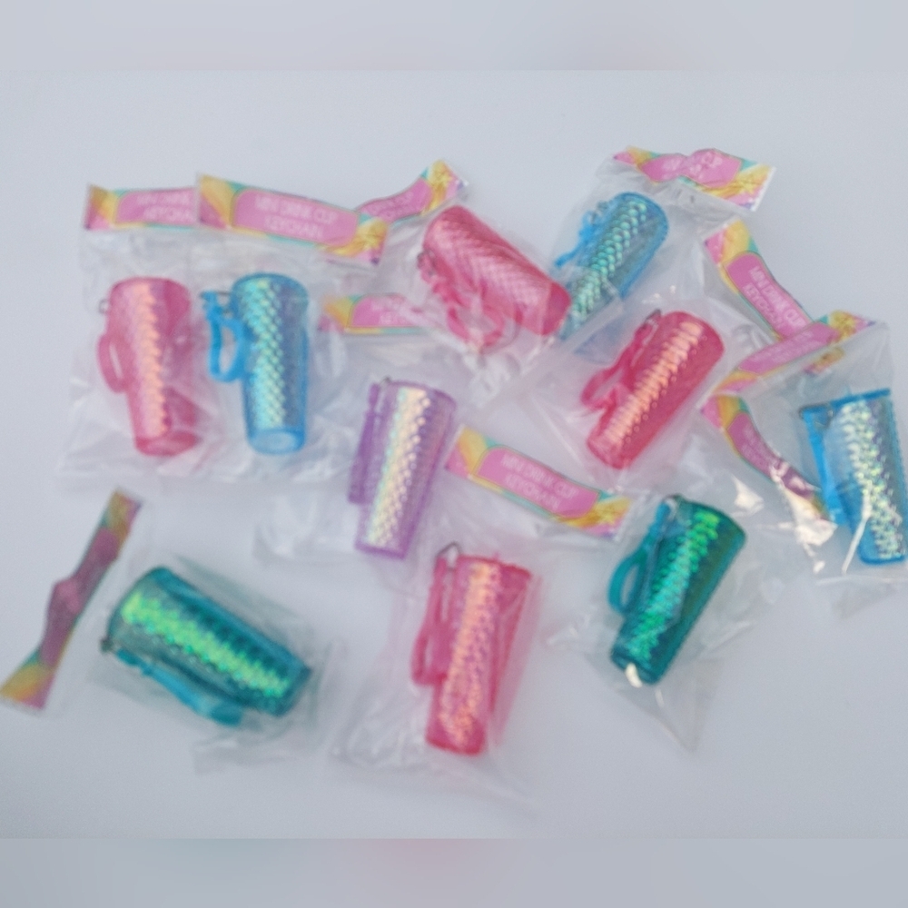 Colorful Party Cup Set (10) Tumbler KEYCHAINS Party Favors. (Bag D)
